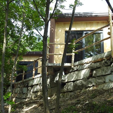 Pocitniski Hisici - Small Holiday Houses Ajdovščina Exterior foto